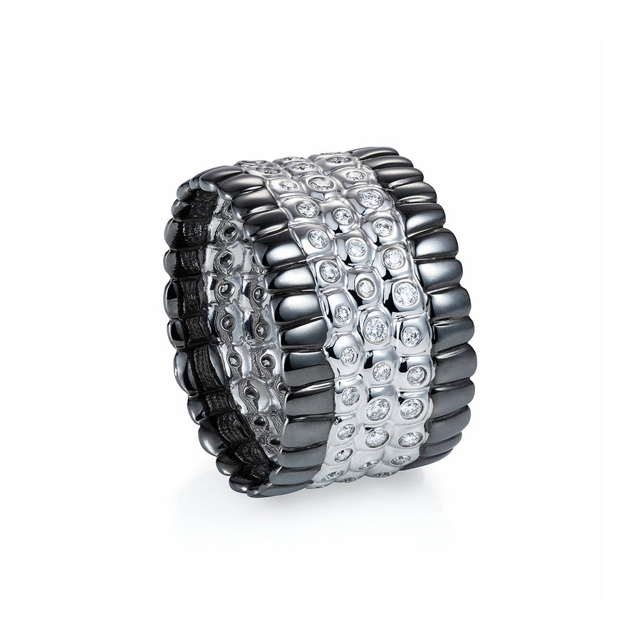 Skin Yi Diamond Ring in 18K Black & White Gold